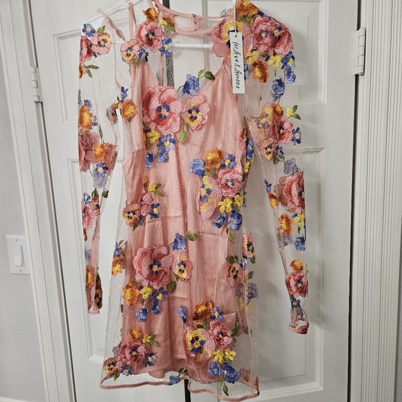 NWT For Love & Lemons Percy Mini Dress Multi Floral Embroidery XS - Picture 7 of 15